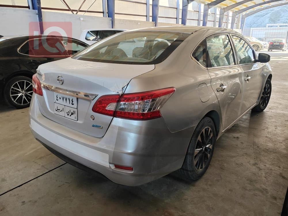 Nissan Sentra